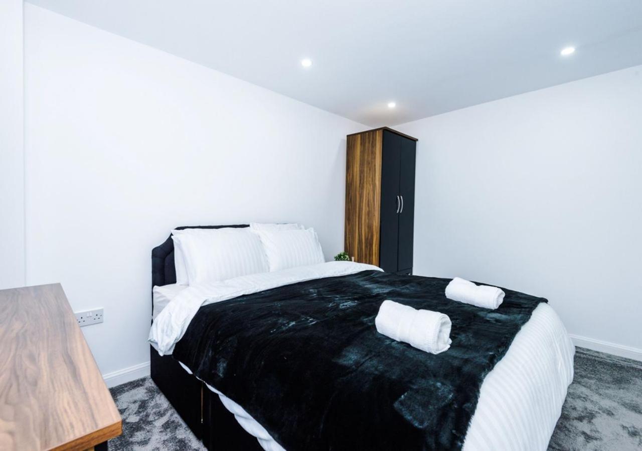 Luxury 3 Bedroom House Close To Manchester Center Экстерьер фото